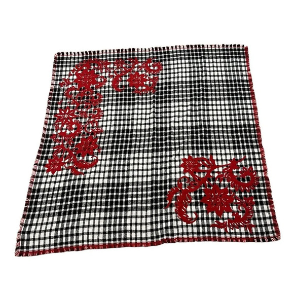 Steve Madden Plaid Floral Oversized Blanket Scarf 54” x 54” Acrylic Reversible - Picture 5 of 5